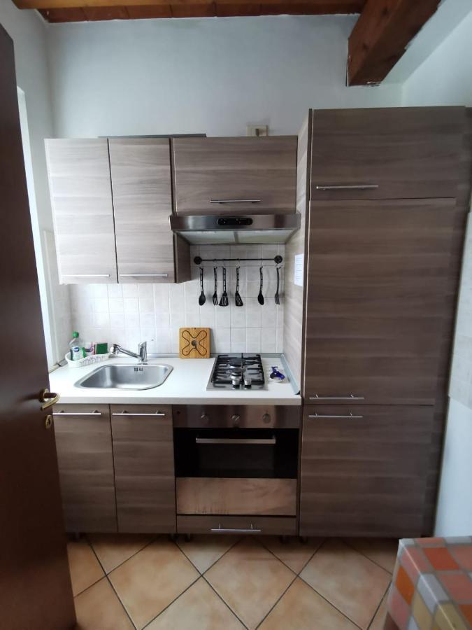 Apartment In The City Center With Self Check-In ปาร์มา ภายนอก รูปภาพ